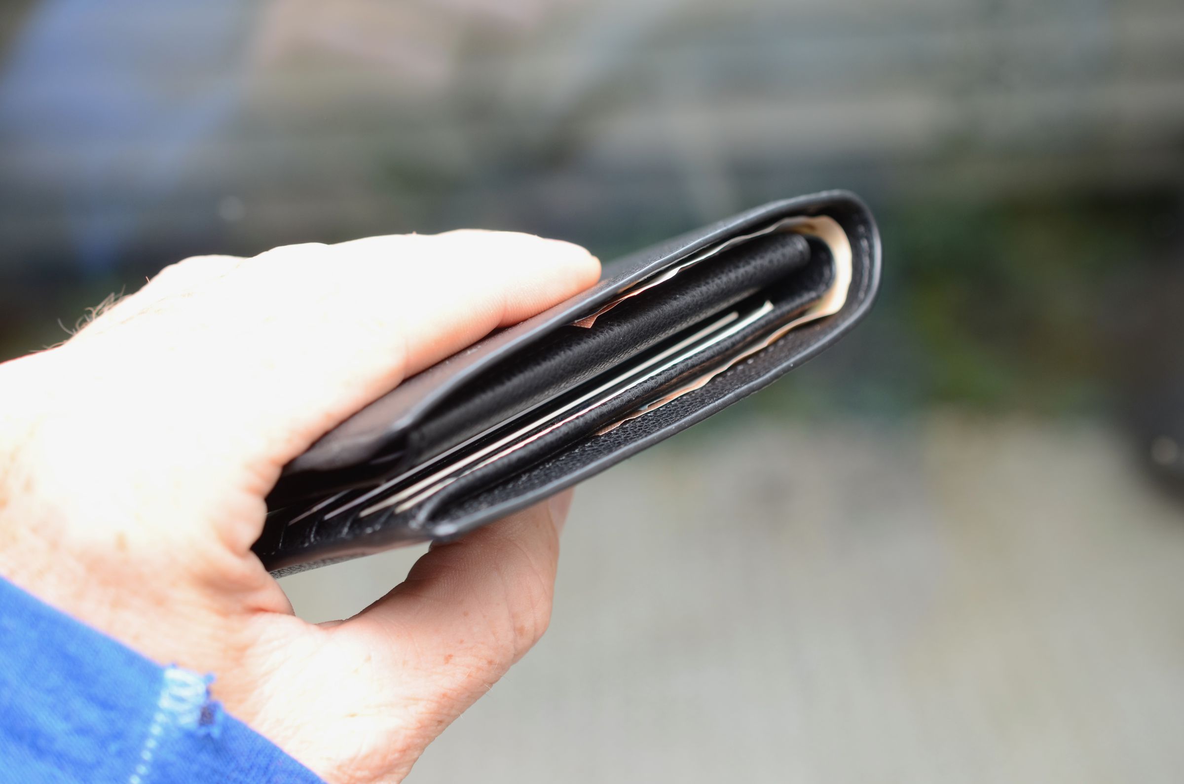 <em>I live in a cashless society so I rarely need to bring my wallet anywhere. That makes its size less of an issue and being able to find it more important.</em>