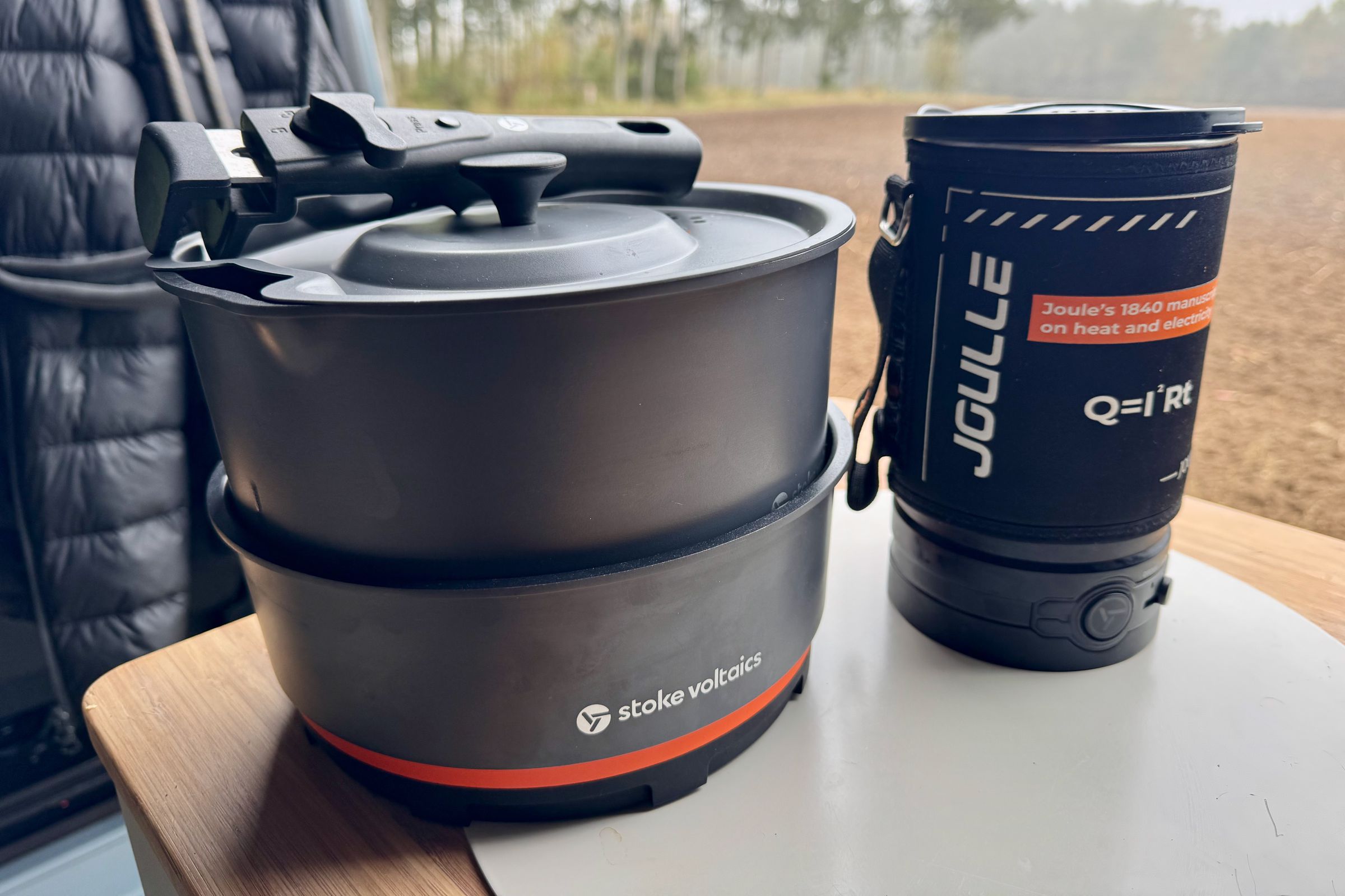 The Stoke Voltaic Nomad Cooking System (left) and Joulle Kettle Pot.